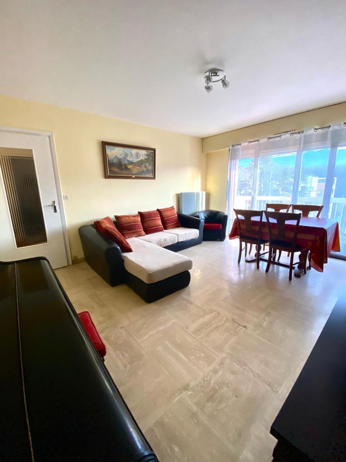 Appartement Proche Gare Сен-Жульен-ан-Женевуа Экстерьер фото